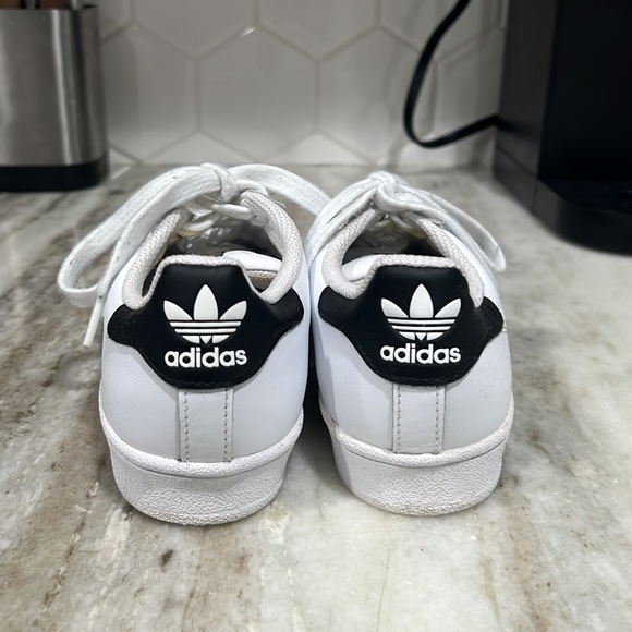 Adidas Superstars - Picture 4 of 4